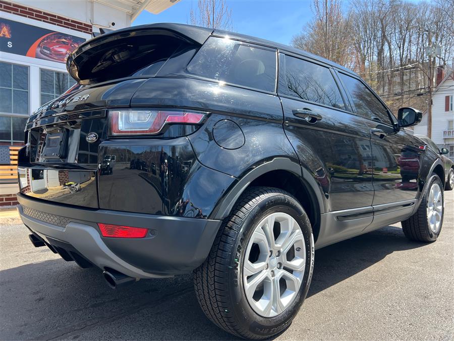 2019 Land Rover Range Rover Evoque 5 Door SE Premium photo