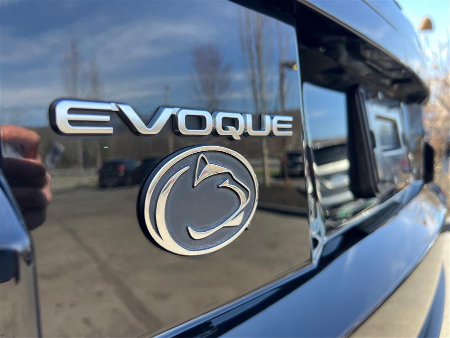 2019 Land Rover Range Rover Evoque 5 Door SE Premium photo