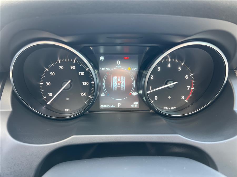 2019 Land Rover Range Rover Evoque 5 Door SE Premium photo