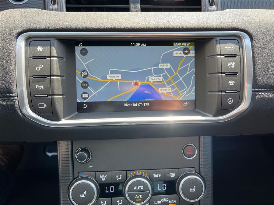 2019 Land Rover Range Rover Evoque 5 Door SE Premium photo