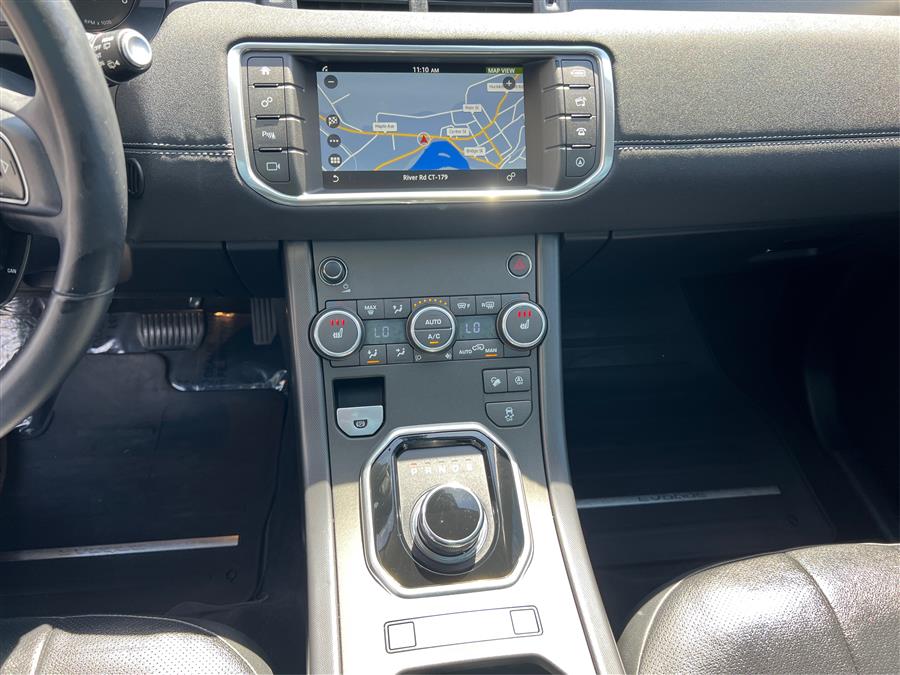 2019 Land Rover Range Rover Evoque 5 Door SE Premium photo