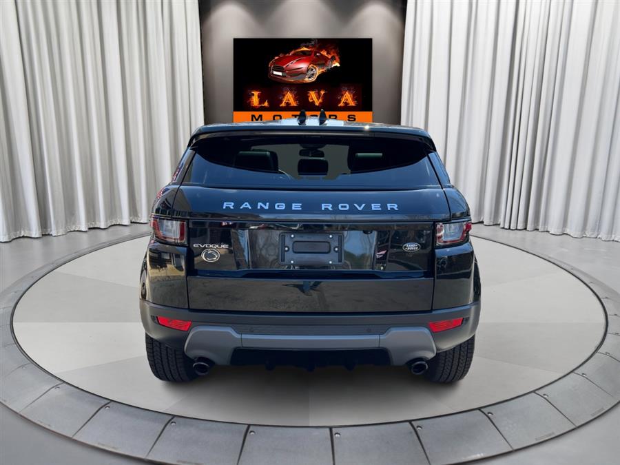 2019 Land Rover Range Rover Evoque 5 Door SE Premium photo