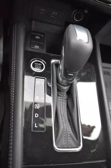 2021 Nissan Kicks SV Sport Utility 4D photo
