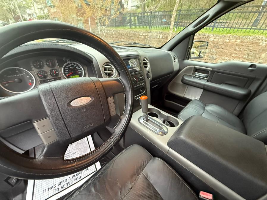 2005 Ford F-150 XLT photo