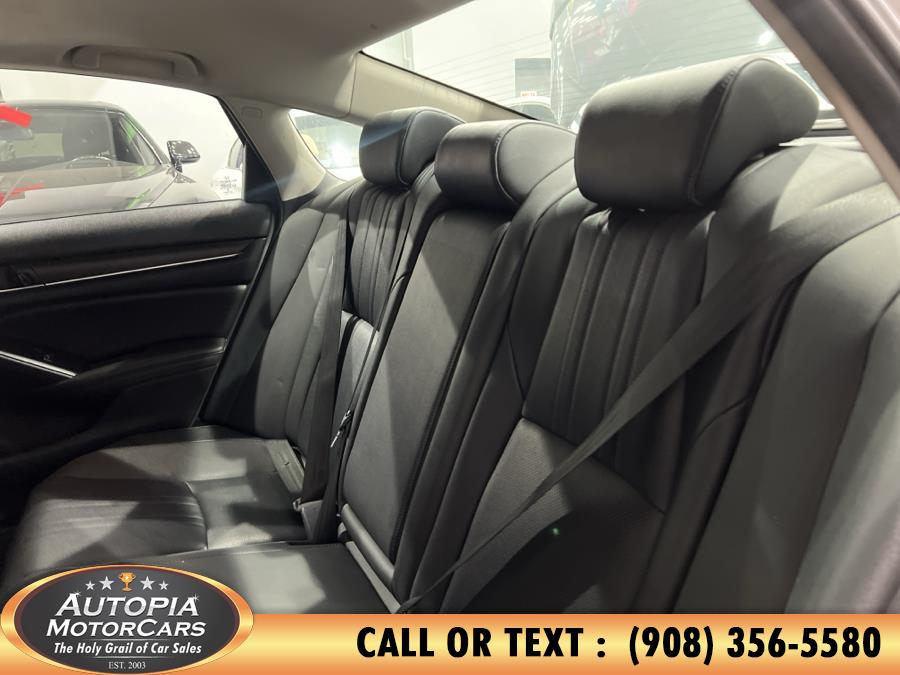 2020 Honda Accord TOURING photo