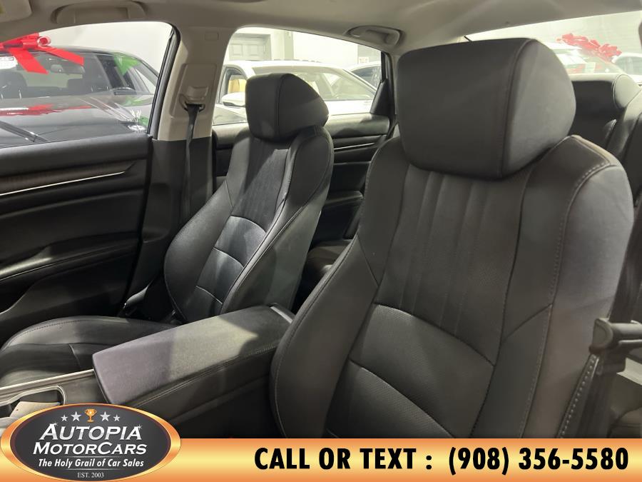 2020 Honda Accord TOURING photo