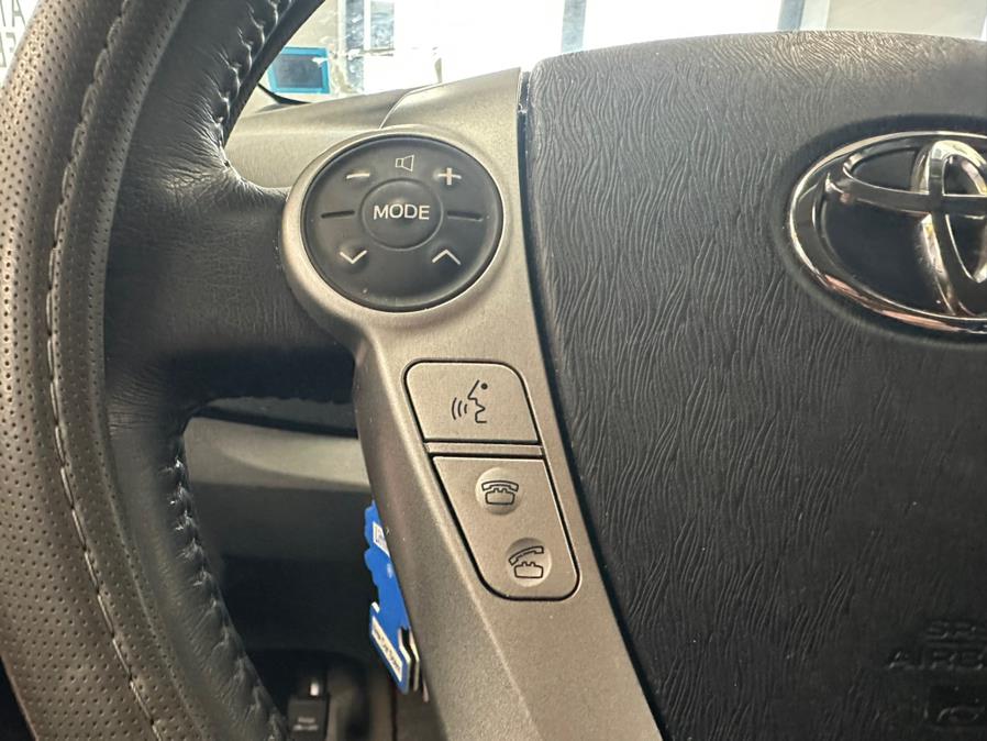 2011 Toyota Prius I photo