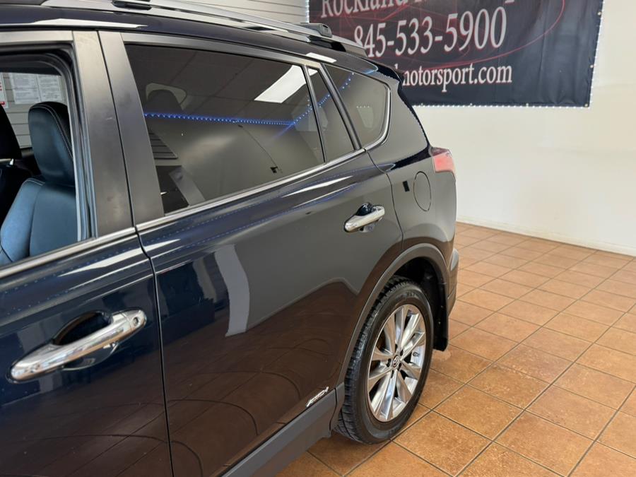 2017 Toyota RAV4 Hybrid Limited AWD (Natl) photo