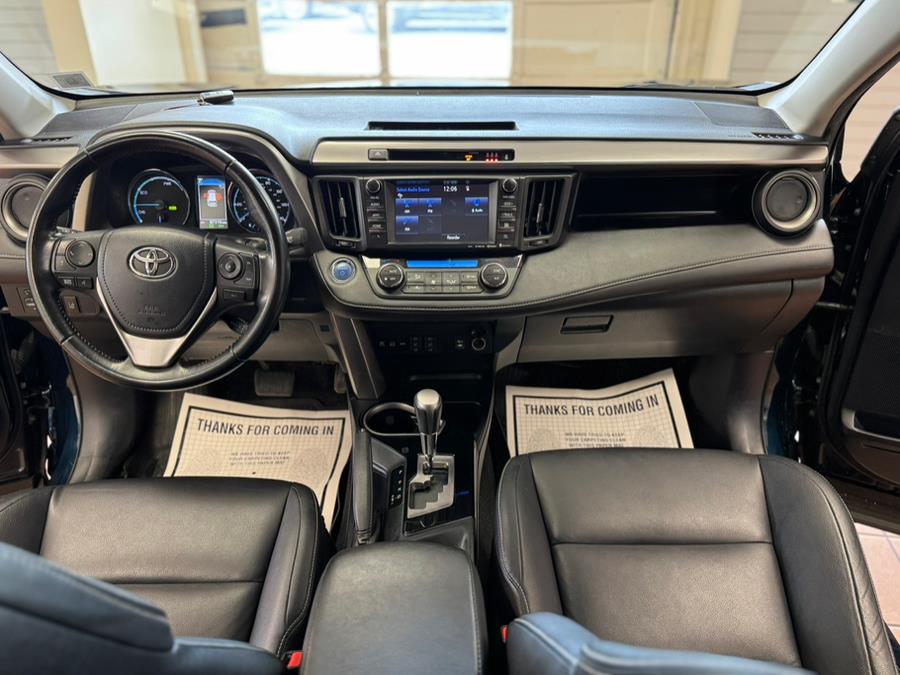 2017 Toyota RAV4 Hybrid Limited AWD (Natl) photo