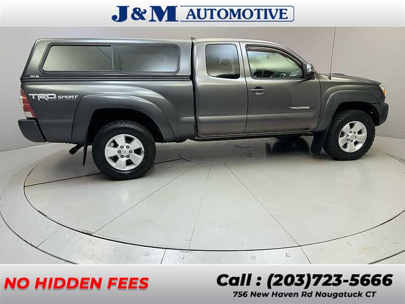 2015 Toyota Tacoma  photo