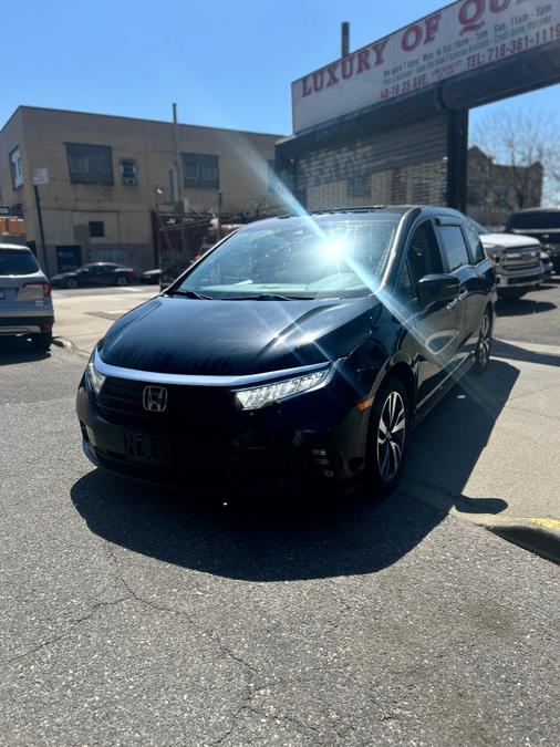 2022 Honda Odyssey Touring Auto photo