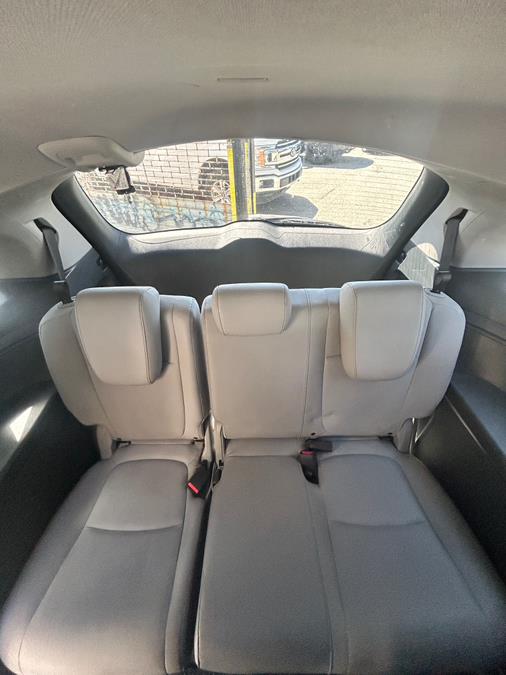 2022 Honda Odyssey Touring Auto photo