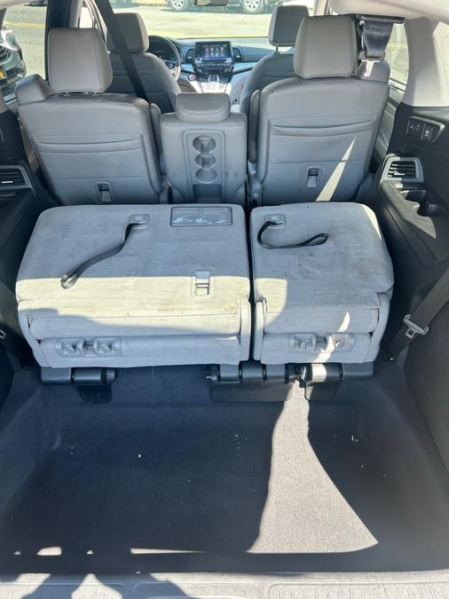 2022 Honda Odyssey Touring Auto photo