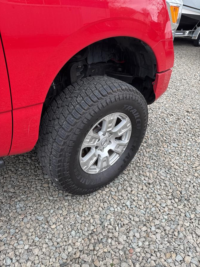 2021 Nissan Titan 4x4 Crew Cab S photo