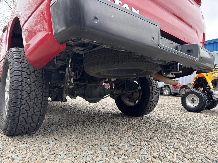 2021 Nissan Titan 4x4 Crew Cab S photo