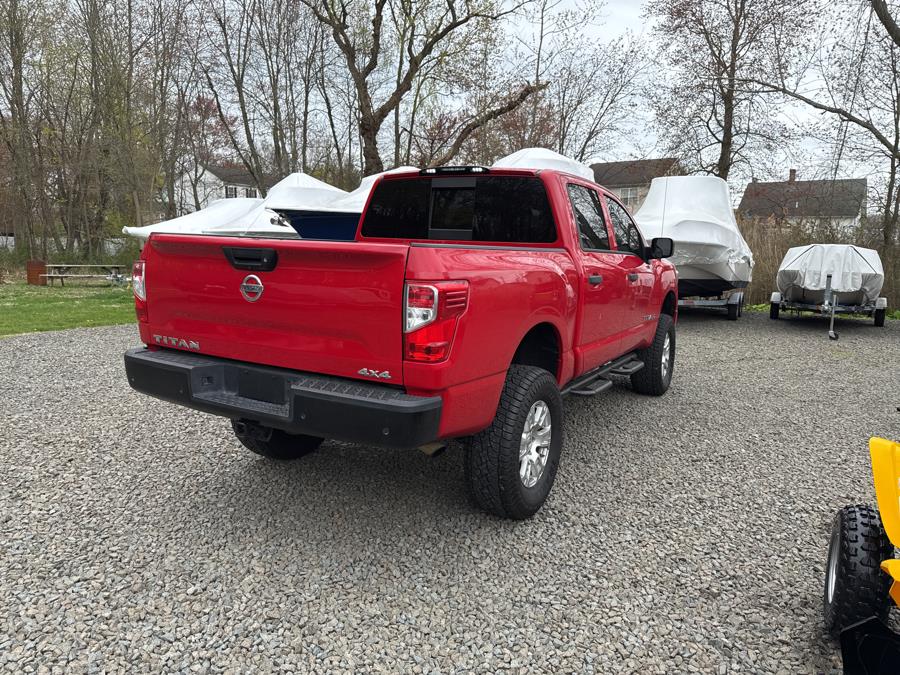 2021 Nissan Titan 4x4 Crew Cab S photo