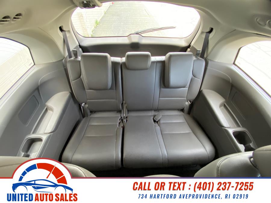 2015 Honda Odyssey 5dr EX-L photo
