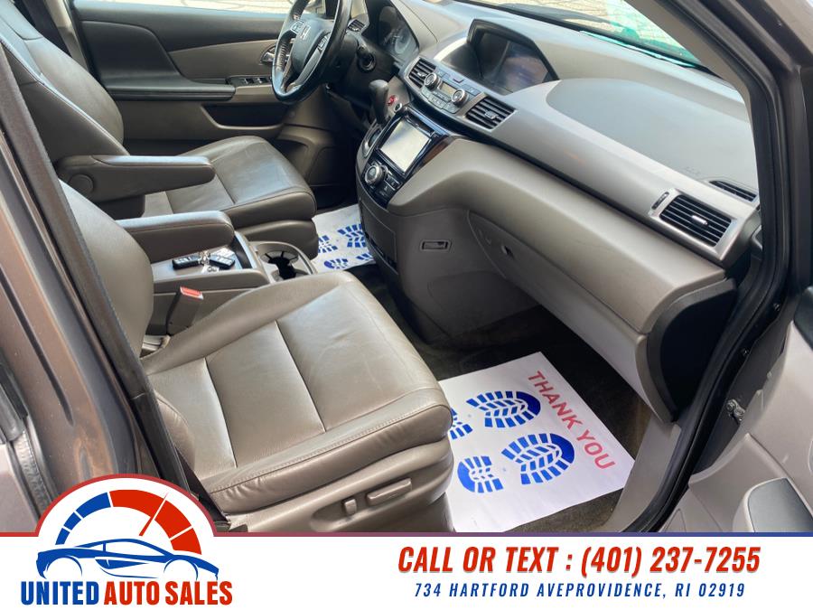 2015 Honda Odyssey 5dr EX-L photo