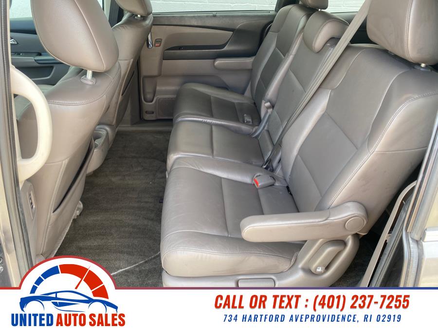 2015 Honda Odyssey 5dr EX-L photo