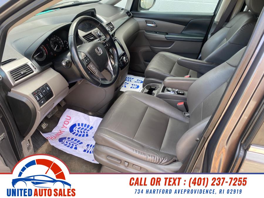 2015 Honda Odyssey 5dr EX-L photo