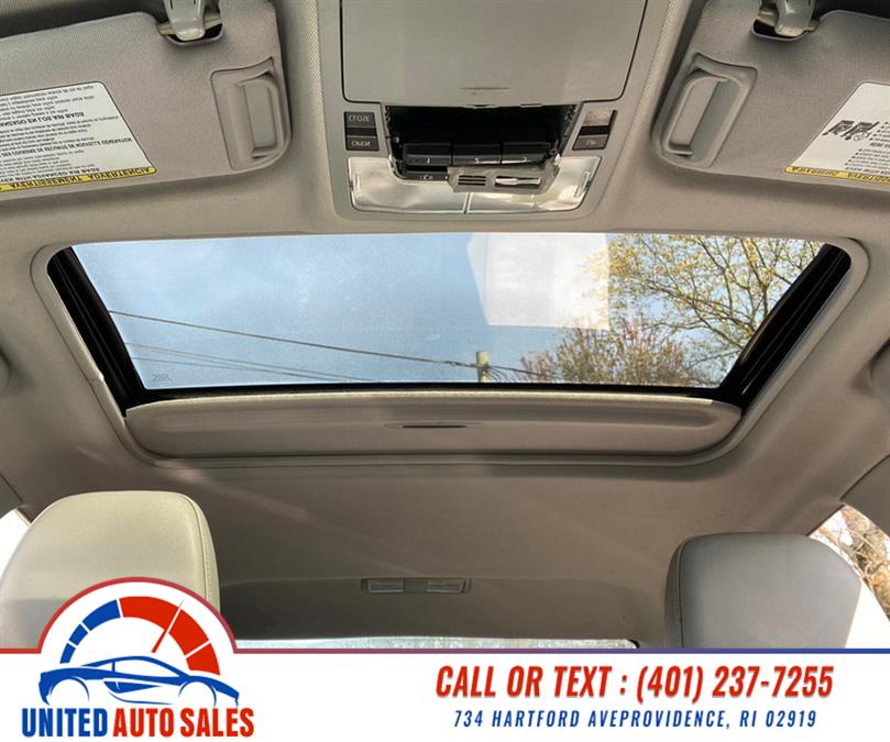 2013 Toyota Camry L photo