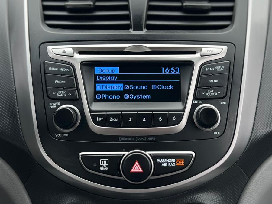 2017 Hyundai Accent SE Sedan Auto photo