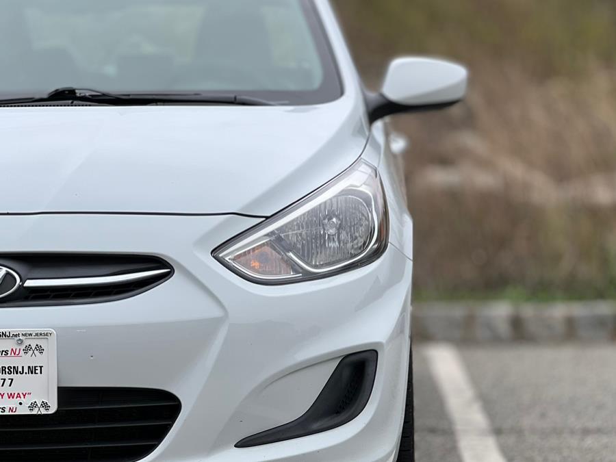 2017 Hyundai Accent SE Sedan Auto photo