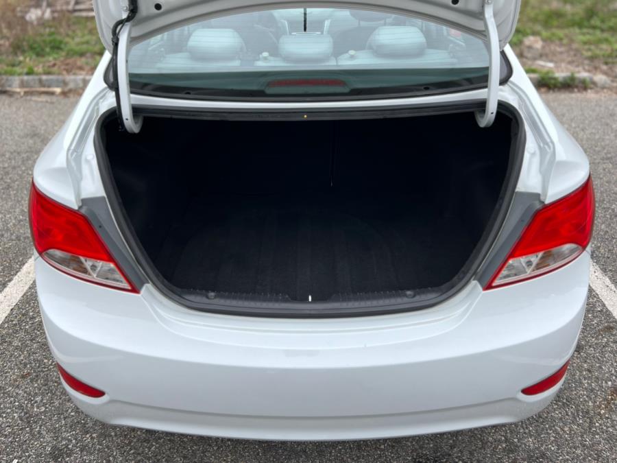 2017 Hyundai Accent SE Sedan Auto photo