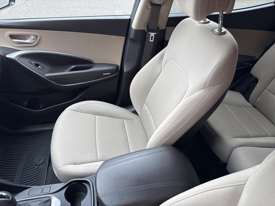2017 Hyundai Santa Fe Sport 2.4L Auto AWD photo