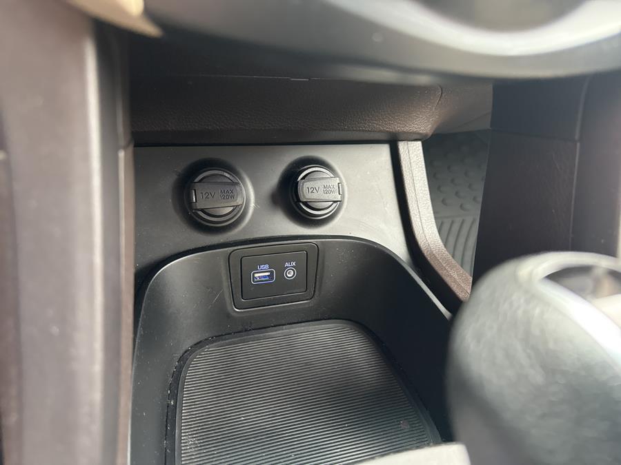 2017 Hyundai Santa Fe Sport 2.4L Auto AWD photo