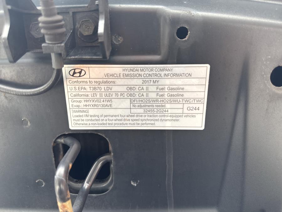 2017 Hyundai Santa Fe Sport 2.4L Auto AWD photo