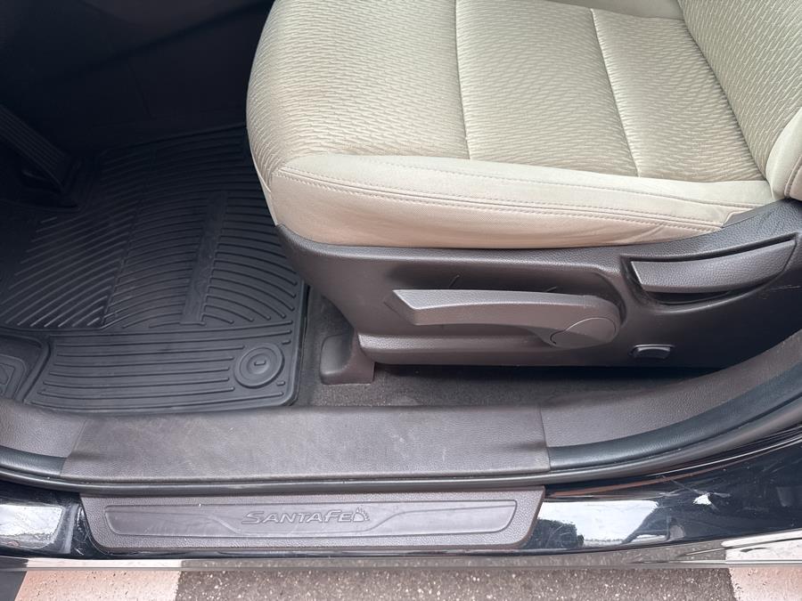 2017 Hyundai Santa Fe Sport 2.4L Auto AWD photo