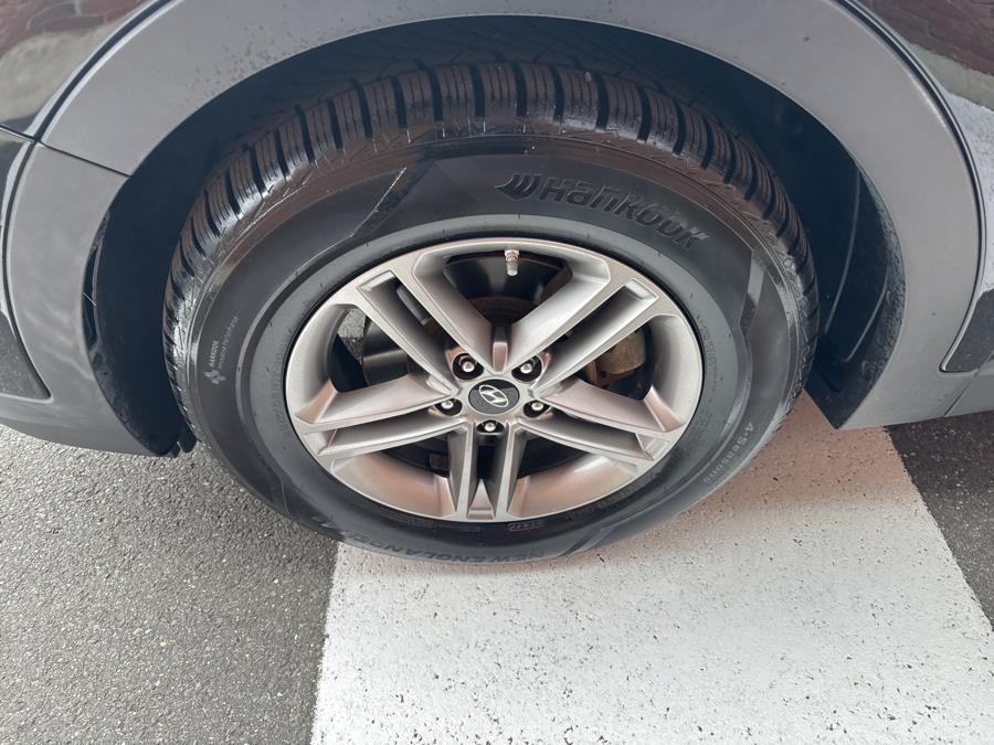 2017 Hyundai Santa Fe Sport 2.4L Auto AWD photo