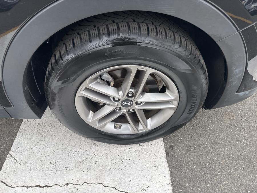 2017 Hyundai Santa Fe Sport 2.4L Auto AWD photo