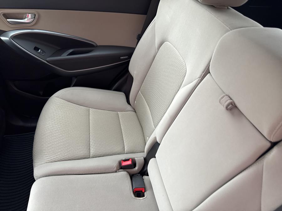 2017 Hyundai Santa Fe Sport 2.4L Auto AWD photo
