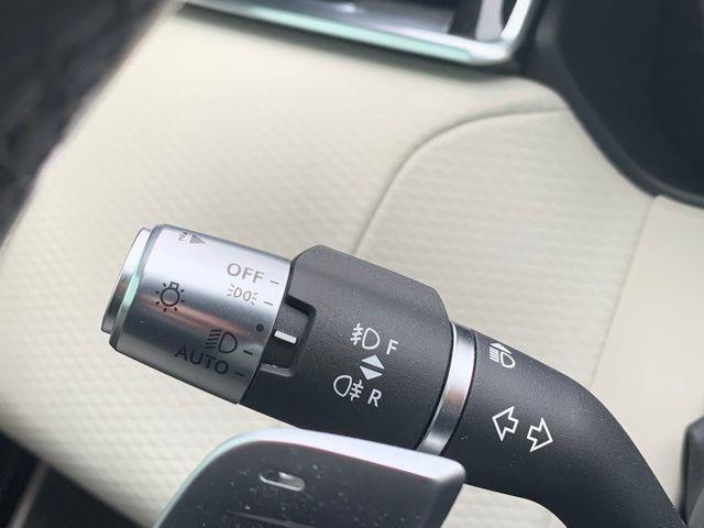 2021 Land Rover Range Rover Velar P250 R-Dynamic S photo