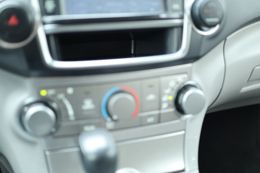 2013 Toyota Highlander Hybrid photo