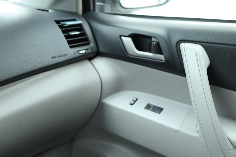 2013 Toyota Highlander Hybrid photo