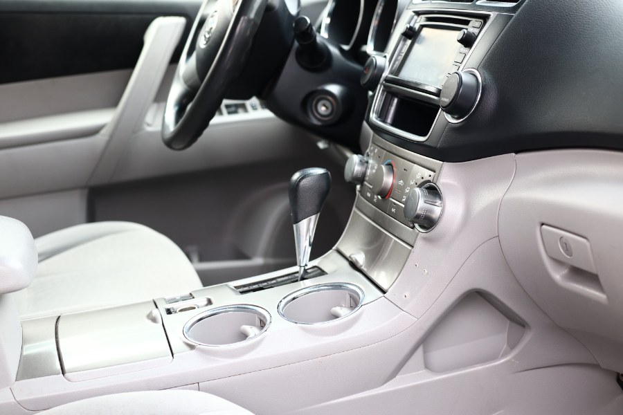 2013 Toyota Highlander Hybrid photo