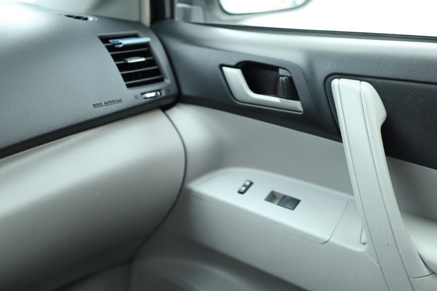 2013 Toyota Highlander Hybrid photo