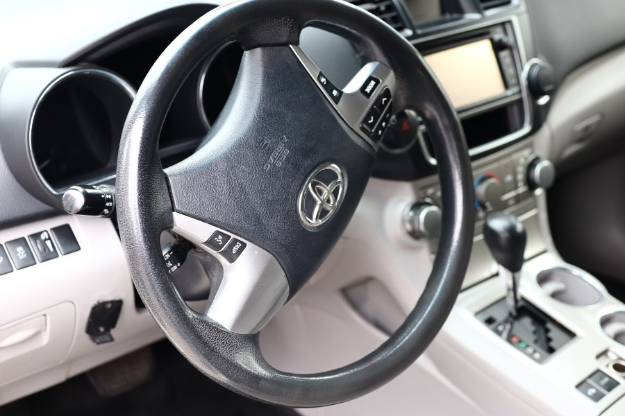 2013 Toyota Highlander Hybrid photo