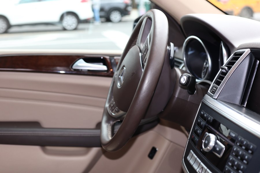 2015 Mercedes-Benz M-Class 4MATIC 4dr ML 350 photo
