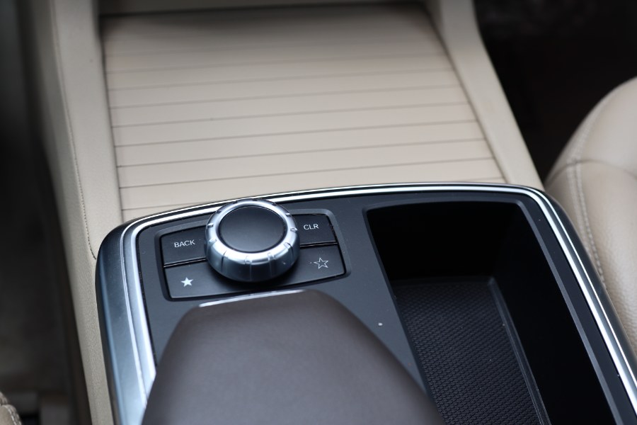 2015 Mercedes-Benz M-Class 4MATIC 4dr ML 350 photo