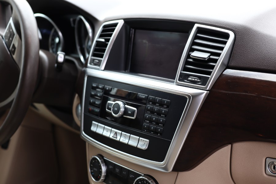 2015 Mercedes-Benz M-Class 4MATIC 4dr ML 350 photo