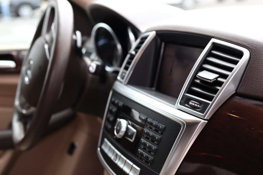2015 Mercedes-Benz M-Class 4MATIC 4dr ML 350 photo