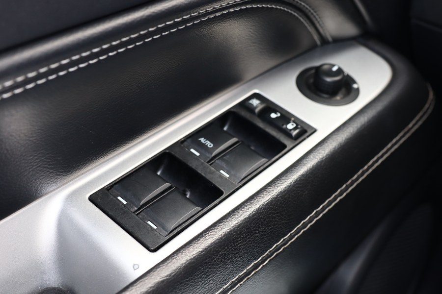 2014 Jeep Compass Latitude photo