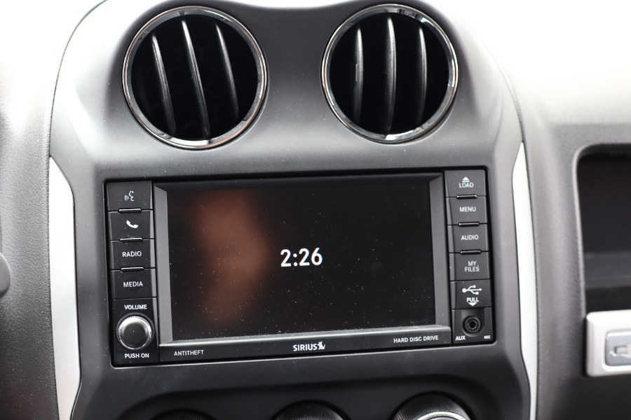 2014 Jeep Compass Latitude photo