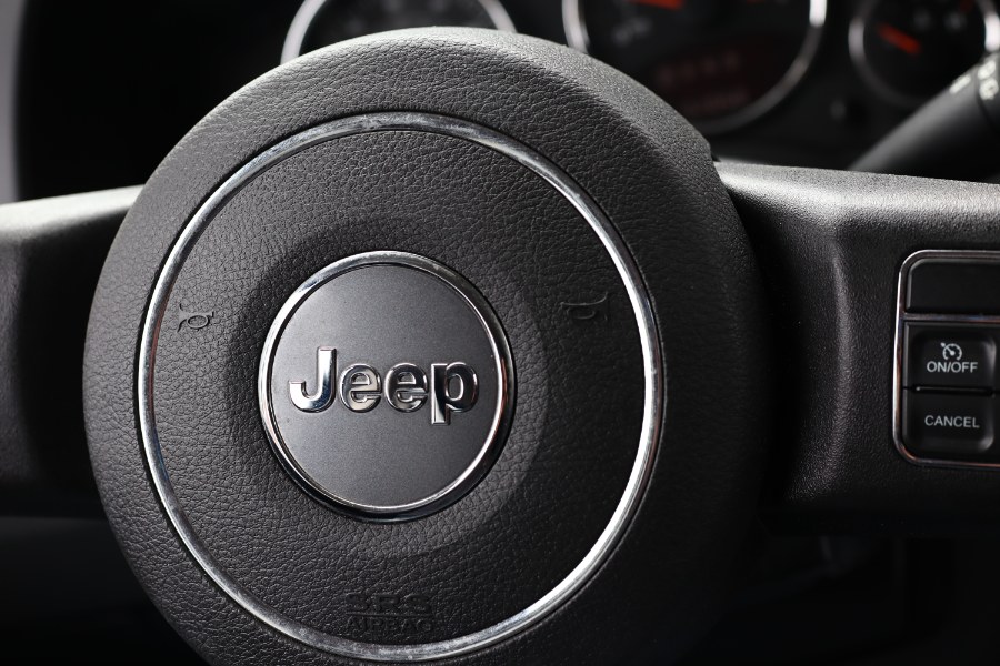 2014 Jeep Compass Latitude photo