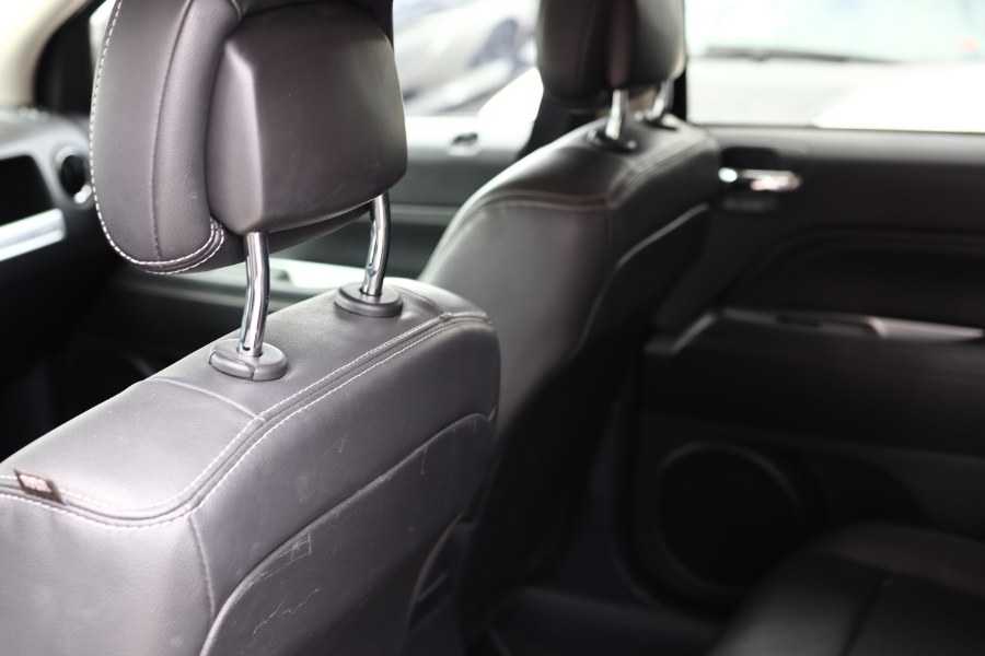 2014 Jeep Compass Latitude photo