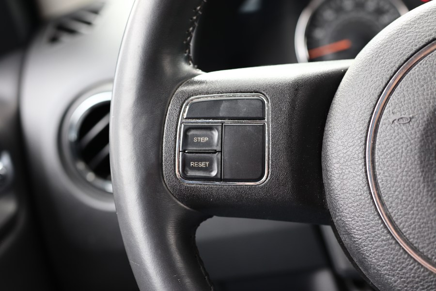 2014 Jeep Compass Latitude photo